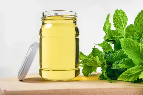 تصویر 3 از قیمت خرید عرق نعنا خوب + فروش ویژه